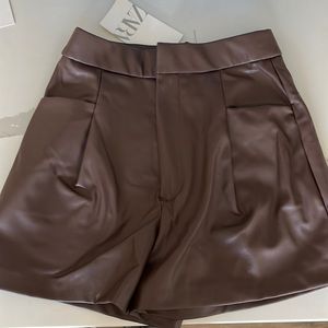 BRAND NEW!! Zara leather shorts, XS, tag attached